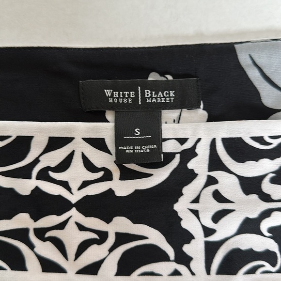 White House Black Market WHBM Black, White floral Swirl Dress  Size S - Picture 9 of 12